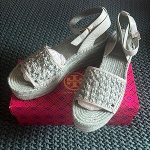 NWT Tory Burch Women's Gray Woven Espadrille Sandals SIZE 10